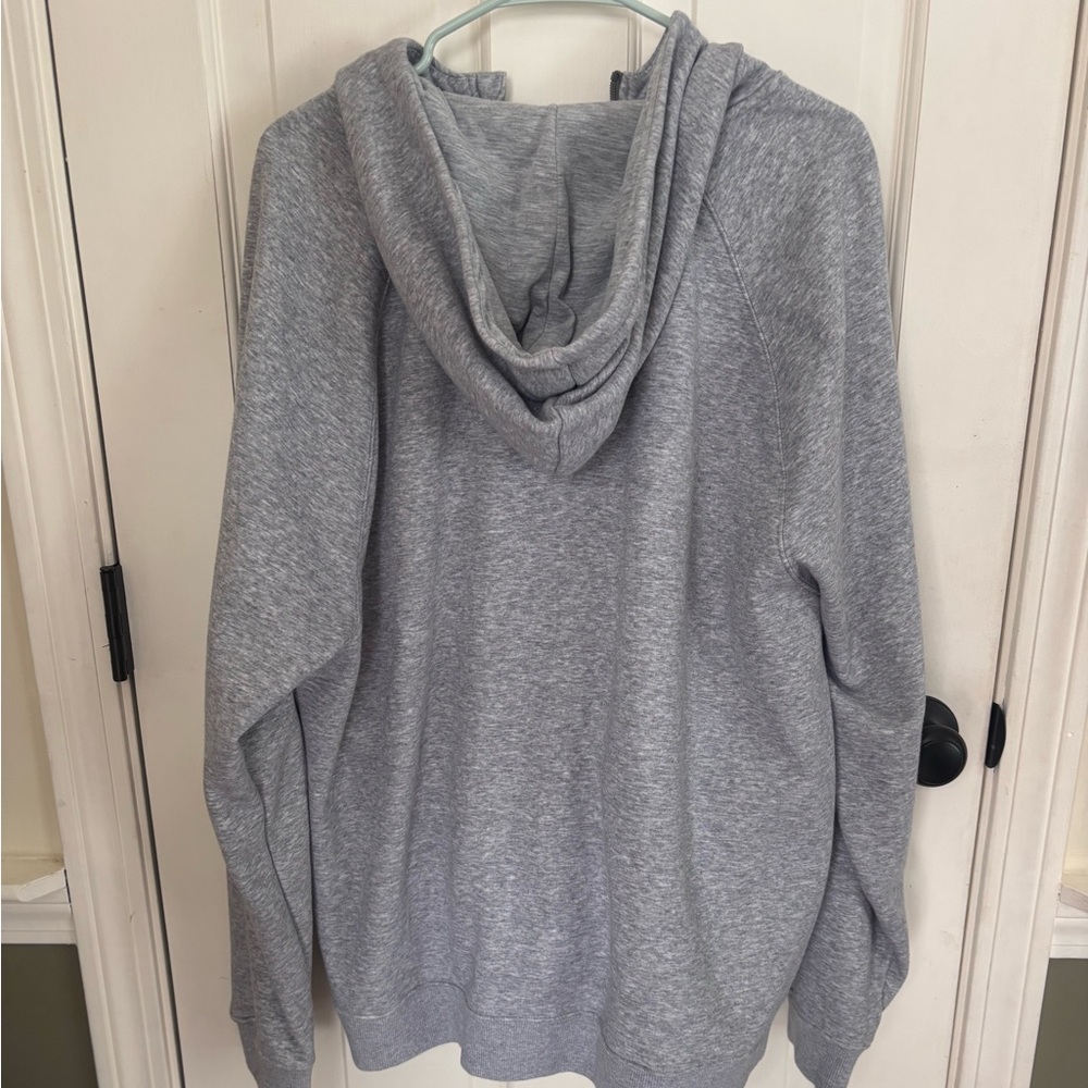 Fabletics Sweatshirt - Picture 4 of 4